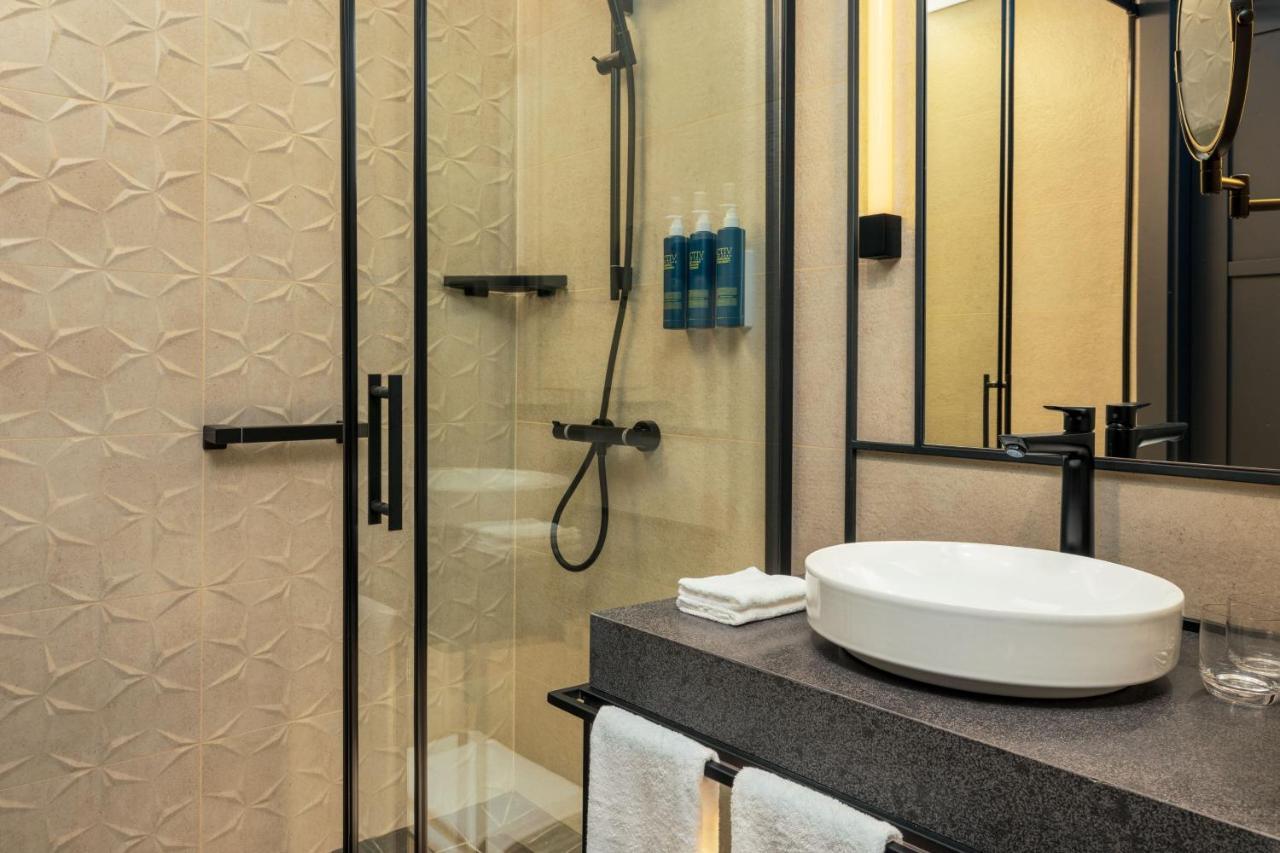Four Points By Sheraton Budapest Danube Exteriör bild